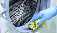 لاستیک درب لباسشویی رو به همین راحتی میشه تمیز کرد