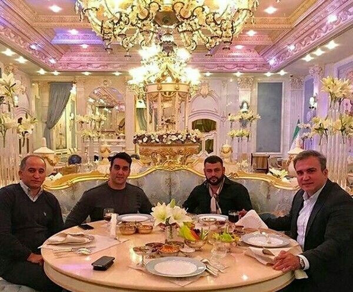 ضیافت شام مجلل پوریا پورسرخ و دوستانش + عکس