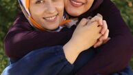 دوستی صمیمانه بازیگران شرم + عکس