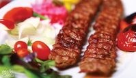 طرز تهیه کباب کوبیده گوشت و مرغ - ترفندهای نگهداشتن کوبیده روی سیخ