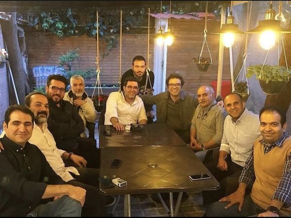 دورهمی محسن کیایی با دوستانش + عکس