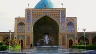 با همسري كه نسبت به بعضي واجبات ديني خود كاهلي مي كند، چه كنيم؟