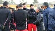 بازیکنان نساجی اعتصاب کردند