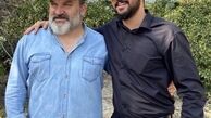سینا مهراد در آغوش پدر مشهورش + عکس