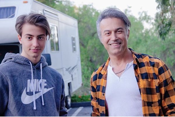 دانیال حکیمی و پسر جوانش + عکس