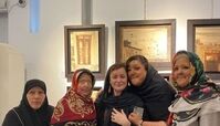 نعیمه نظام دوست در میان بانوان زیبا