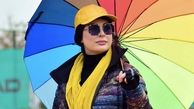 نیوشا ضیغمی در زیر چتری زیبا + عکس