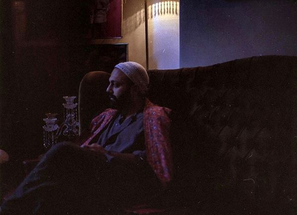 خانه تاریک صابر ابر + عکس