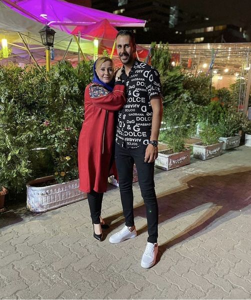 شیوا خسرومهر در کنار برادرش + عکس