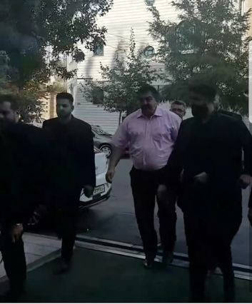 بادیگاردهای احد ایراندوست + عکس