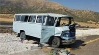 مصدومیت ۸ مسافر به دلیل واژگونی مینی‌بوس در لرستان