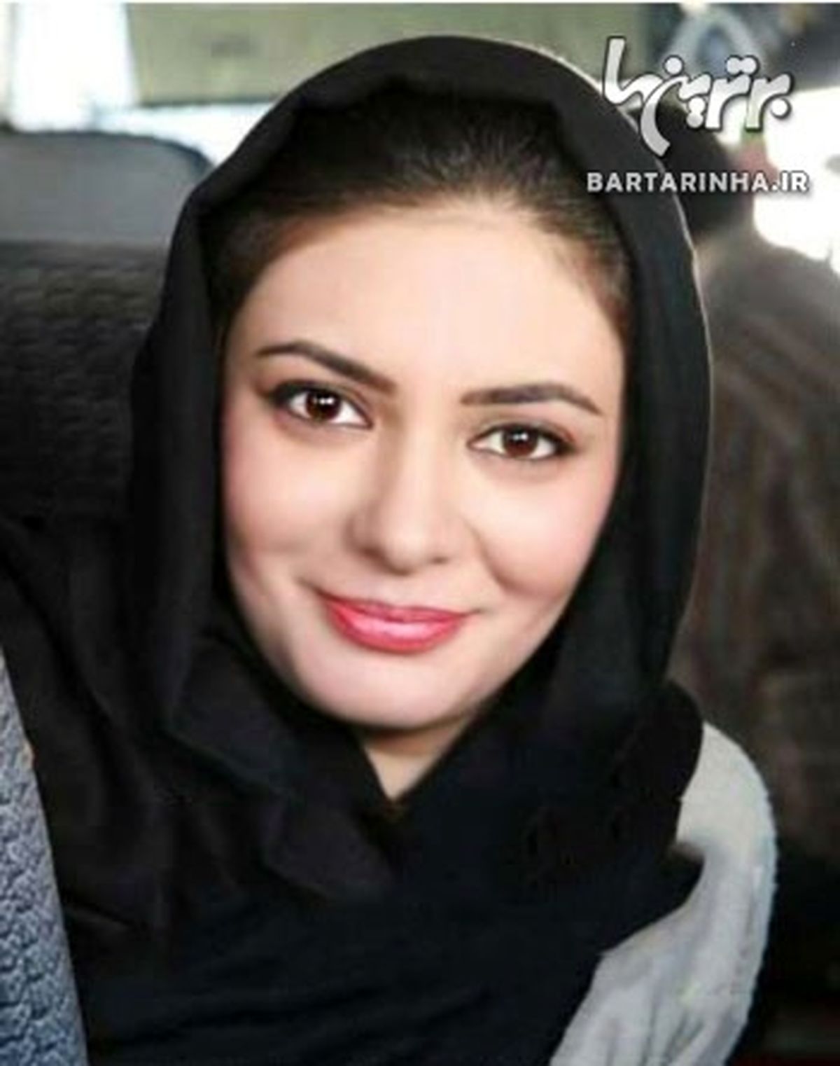توضیح لیندا کیانی درباره عکس جنجالی: ازدواج نکرده ام