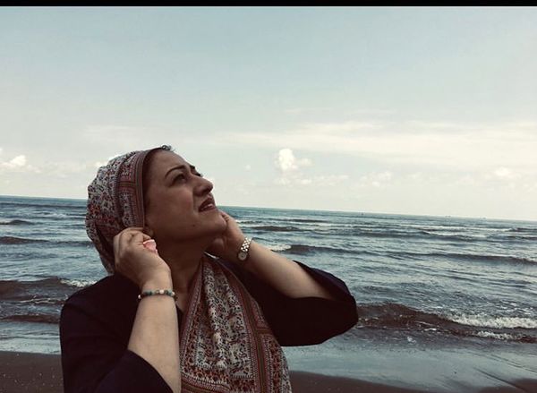 فاطمه هاشمی کنار دریا + عکس