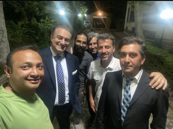 تیپ رسمی وحید شیخ زاده در پشت صحنه گاندو + عکس