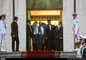 1418657645209_arash khamooshi -2