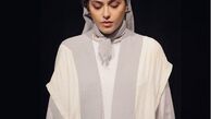عکس سر به زیر ریحانه پارسا روی صحنه