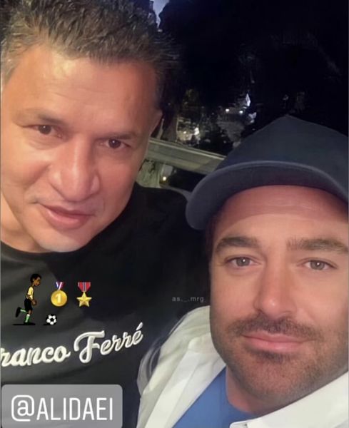 سلفی گلزار با علی دایی + عکس