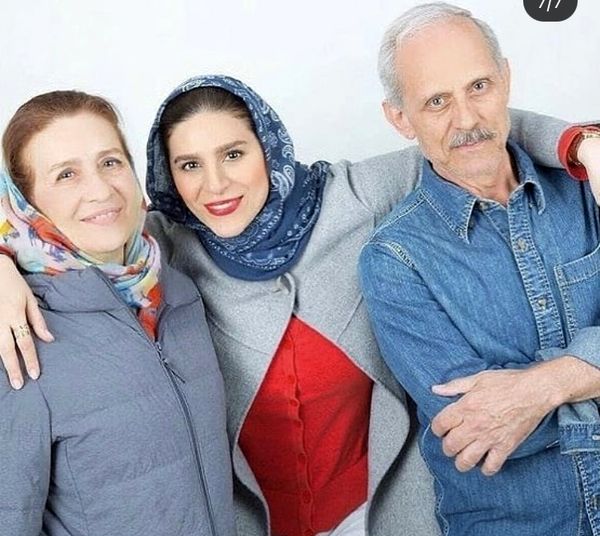 سحر دولتشاهی با والدینش + عکس