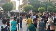 به آتش کشیدن پرچم فرانسه و تصاویر «ماکرون» در عراق