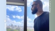 نگاه میلاد کی مرام به آسمان شهر + عکس