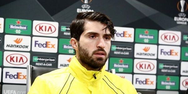 انصاری فرد روی نیمکت آاک آتن در سوپر لیگ فوتبال یونان