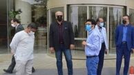 حضور بهمن دان در جلور در یک بیمارستان خصوصی + عکس