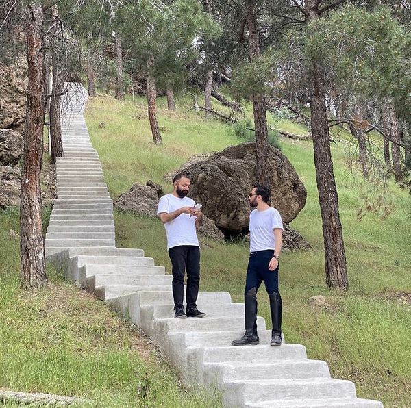 صابر ابر و نوید محمدزاده در پارک + عکس