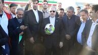 زمین فوتبال و استخر رفسنجان با حضور وزیر ورزش افتتاح شد