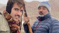 آقا مهیار و پدر زن تفنگ به دستش + عکس