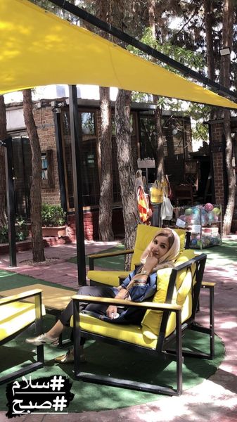 شبنم قلی خانی در کافه ای لاکچری + عکس