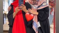 سوگل طهماسبی و دوستش در یک مزون + عکس