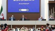 اقتصاد کشور در حال عبور از تنگناها است