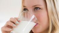 13 روش فوری تشخیص شیر خراب و تاریخ گذشته