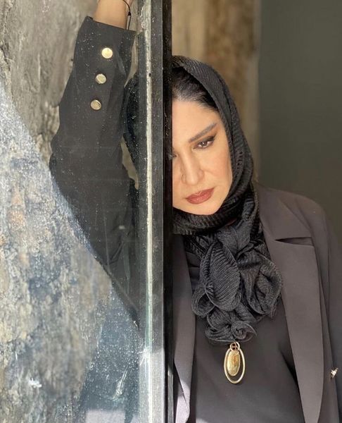 چشمان غمگین نسیم ادبی پس از فوت همسرش + عکس