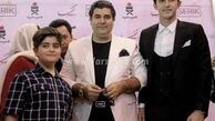 سردار آزمون در کنار مرد خوش صدای ایران و پسرش + عکس