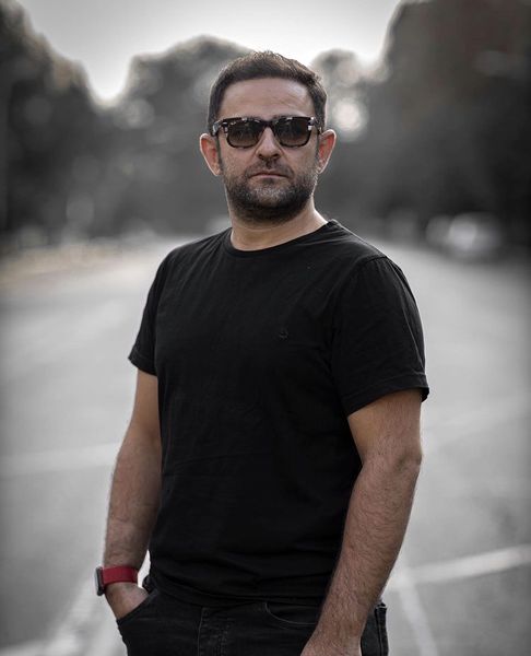 تیپ ساده علی هاشمی + عکس