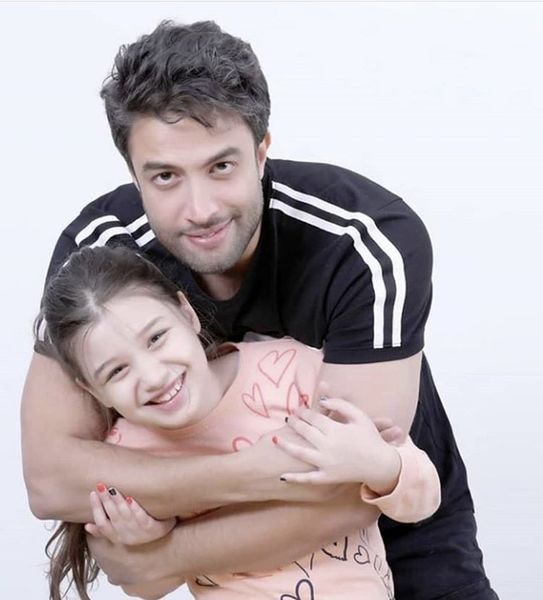 بنیامین و دخترش + عکس