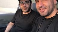 تیپ مشکی فرزاد حسنی و دوستش در ماشین + عکس