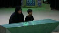 به این عکس خیره شو؛ خوشابحال غریبان که فقط خدا را دارند