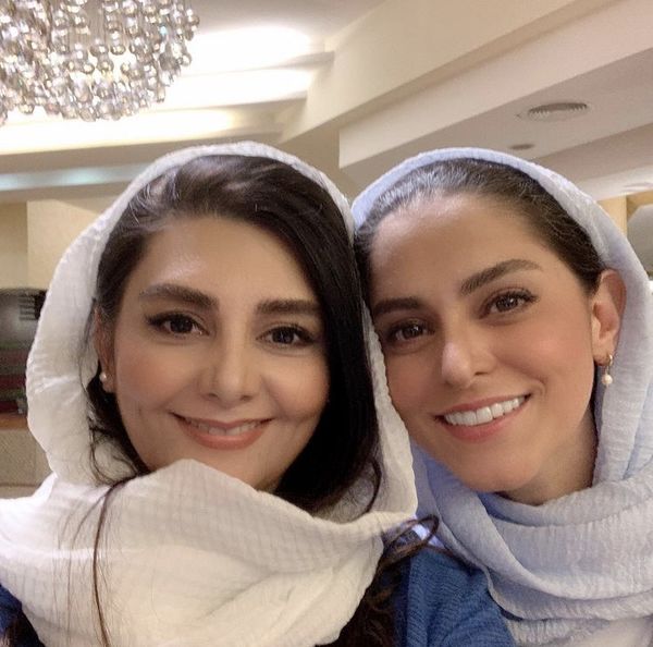 سلفی جدید غزل شاکری و هنگامه قاضیانی + عکس