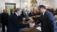 لاریجانی:تنها راه حل مشکلات منطقه مذاکره سیاسی است
