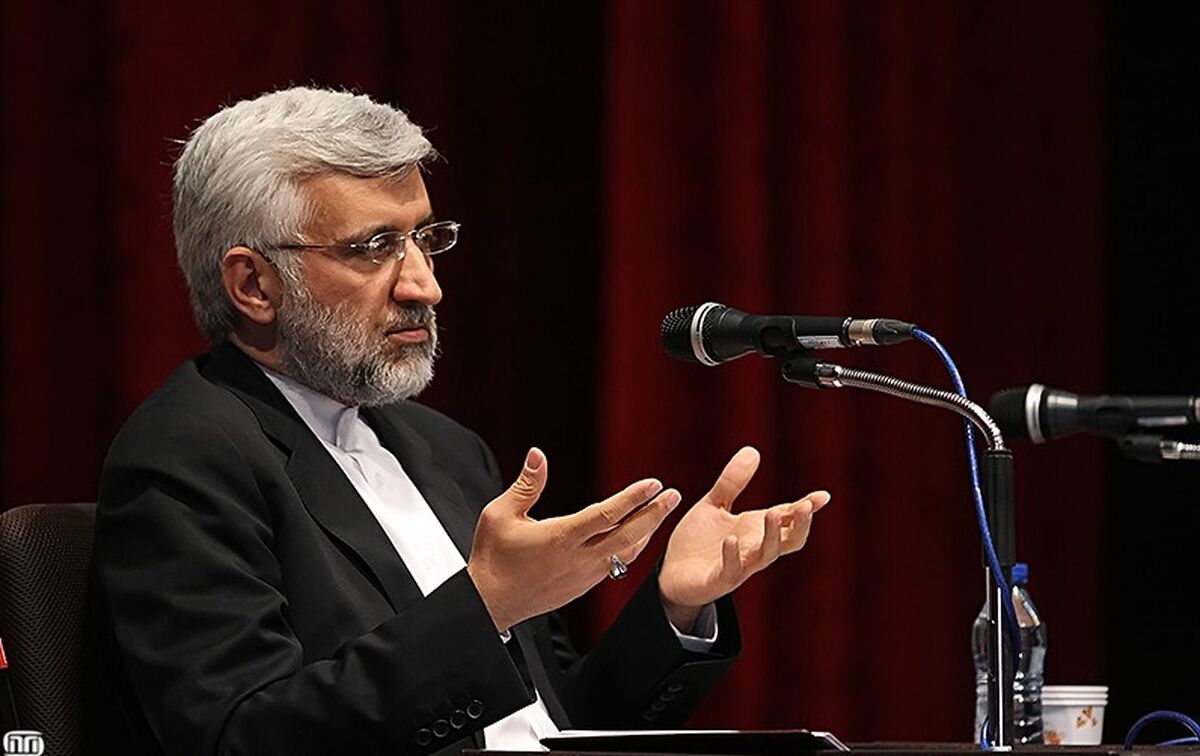 جلیلی:نمی‌توان با حقوق‌ها و برج‌های نجومی درد طبقات مستضعف را فهمید