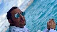 امیرحسین رستمی در کنار دریای آبی و آرام + عکس