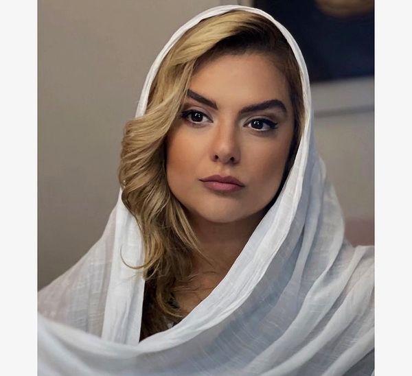 ظاهر مجلسی دنیا مدنی + عکس