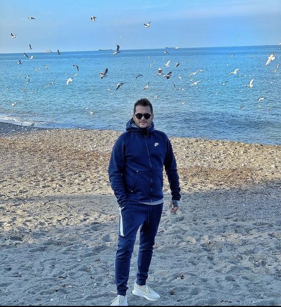 حال خوب سیاوش خیرابی در کنار دریا + عکس