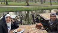گشت و‌گذار خانم مجری با دوست صمیمی اش + عکس