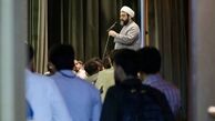 در کلاس های این روحانی جای سوزن انداختن نیست !