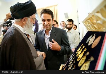 13940504184018294_PhotoL