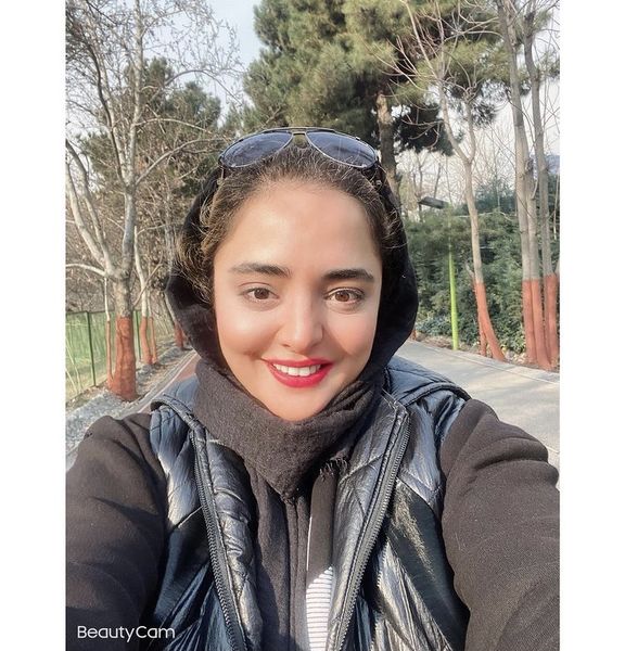 سلفی جدید نرگس محمدی + عکس