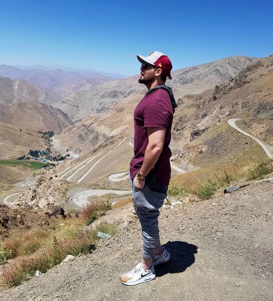 دانیال عبادی بر فراز قله ها + عکس